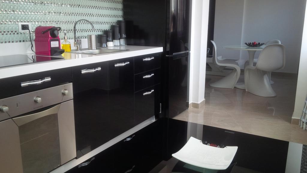 Tiranatop Suites Apartament *